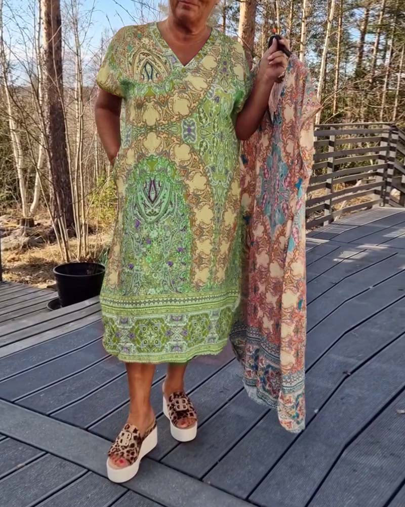 COLETTE | Robe droite à motif col en V