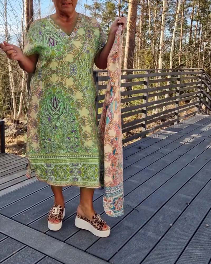 COLETTE | Robe droite à motif col en V