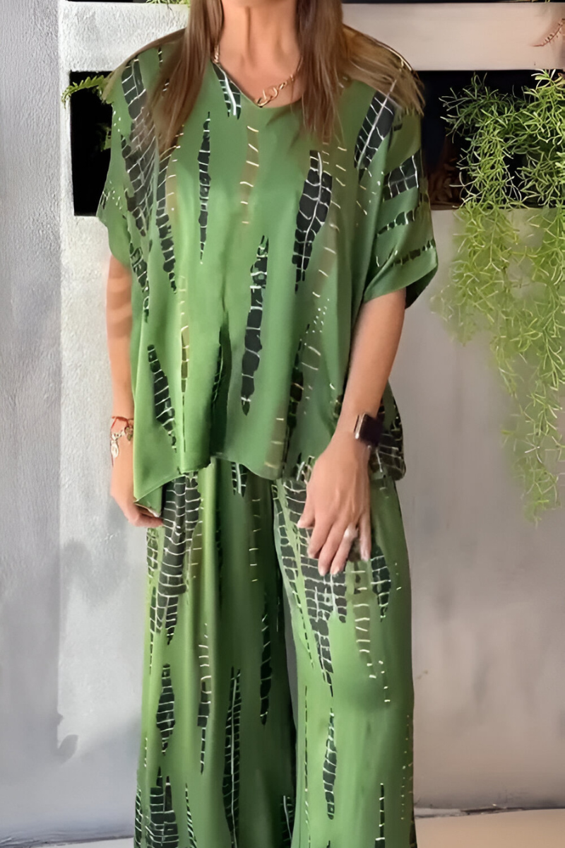 SYLVIE™ | Costume décontracté deux pièces à col rond