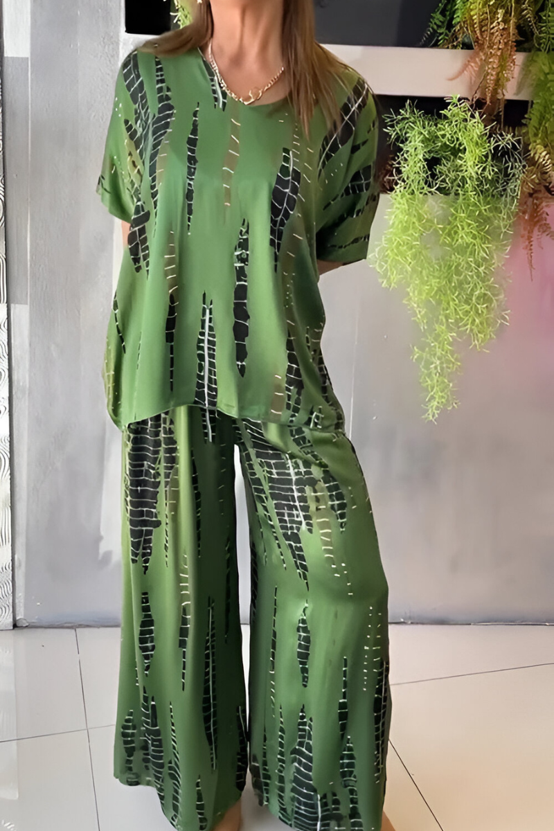 SYLVIE™ | Costume décontracté deux pièces à col rond