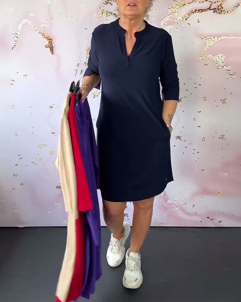 VELIN | Robe Unie à Col en V pour une Élégance Intemporelle