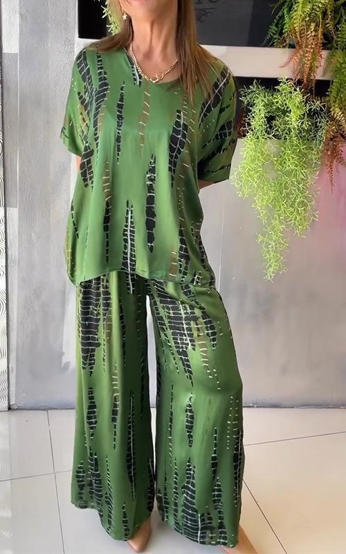 GABY | Costume décontracté deux pièces en satin à col rond