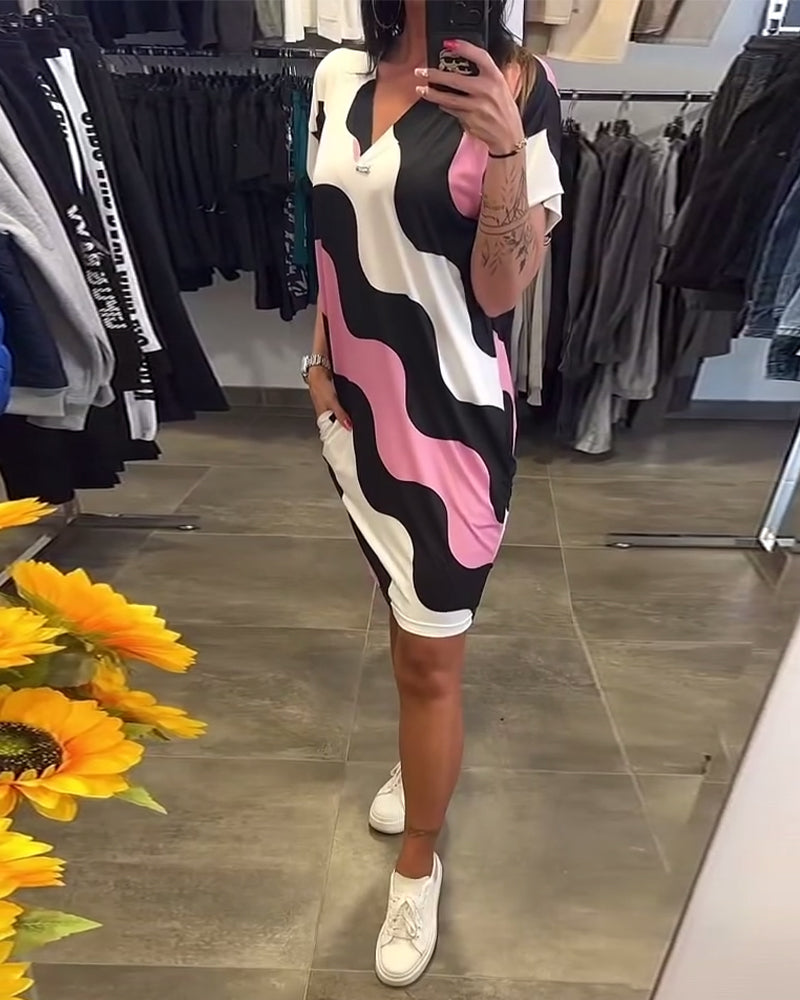 STELLE™ | Robe À Col En V Avec Imprimé Ondulé