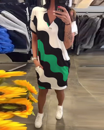STELLE™ | Robe À Col En V Avec Imprimé Ondulé