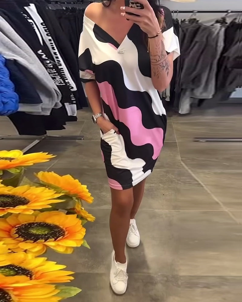 STELLE™ | Robe À Col En V Avec Imprimé Ondulé
