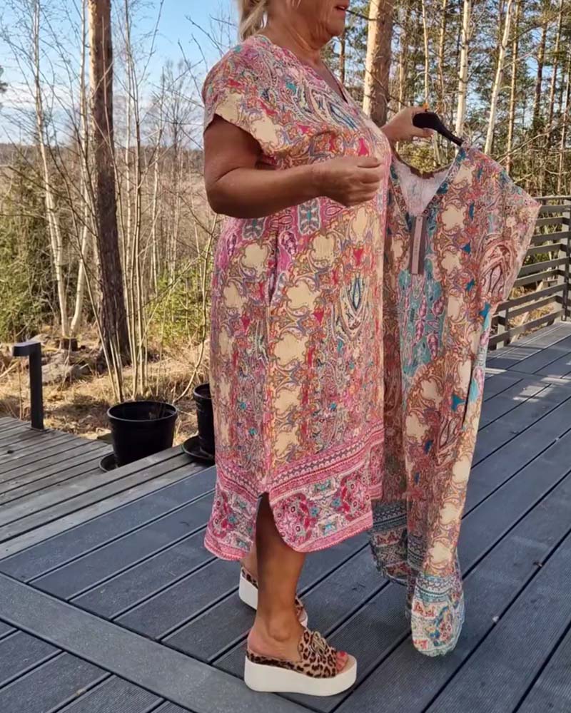 COLETTE | Robe droite à motif col en V