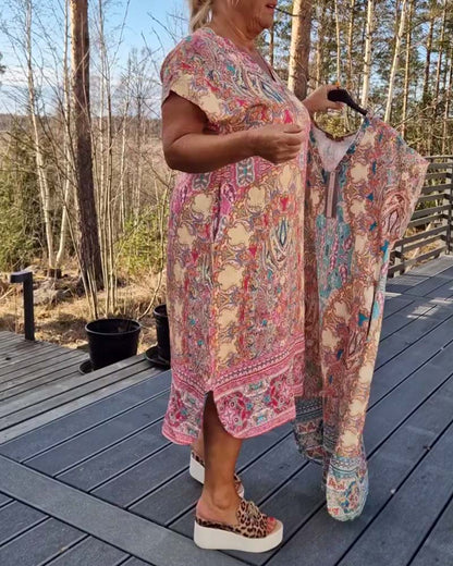 COLETTE | Robe droite à motif col en V