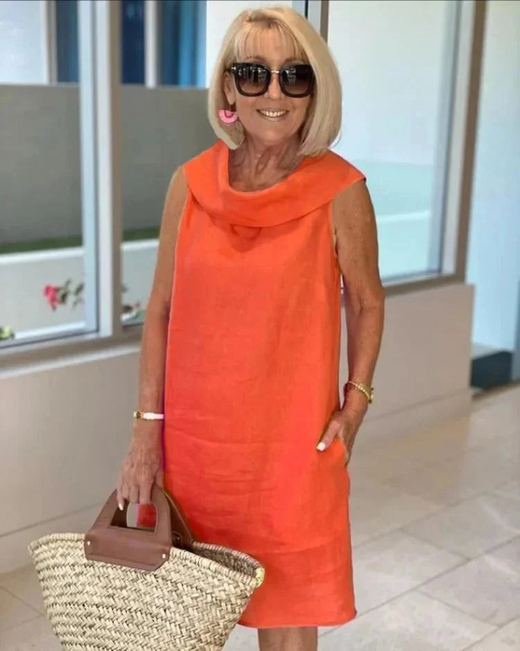 ALINE | Robe fourreau sans manches à col rond